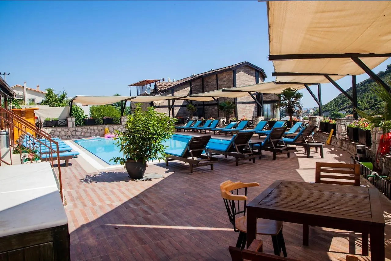 قرابورون Marda Hotel